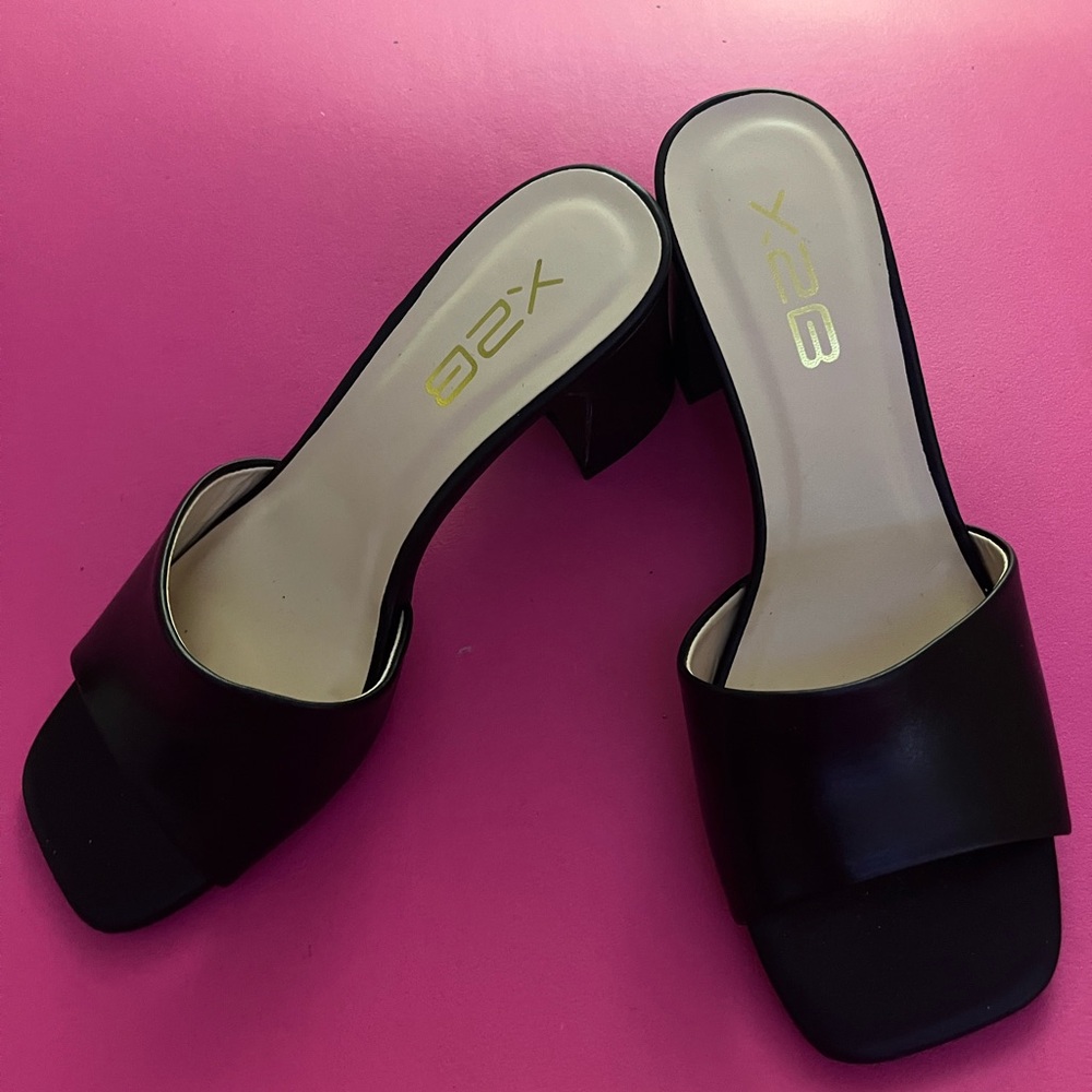X2 Classic Black Wedges